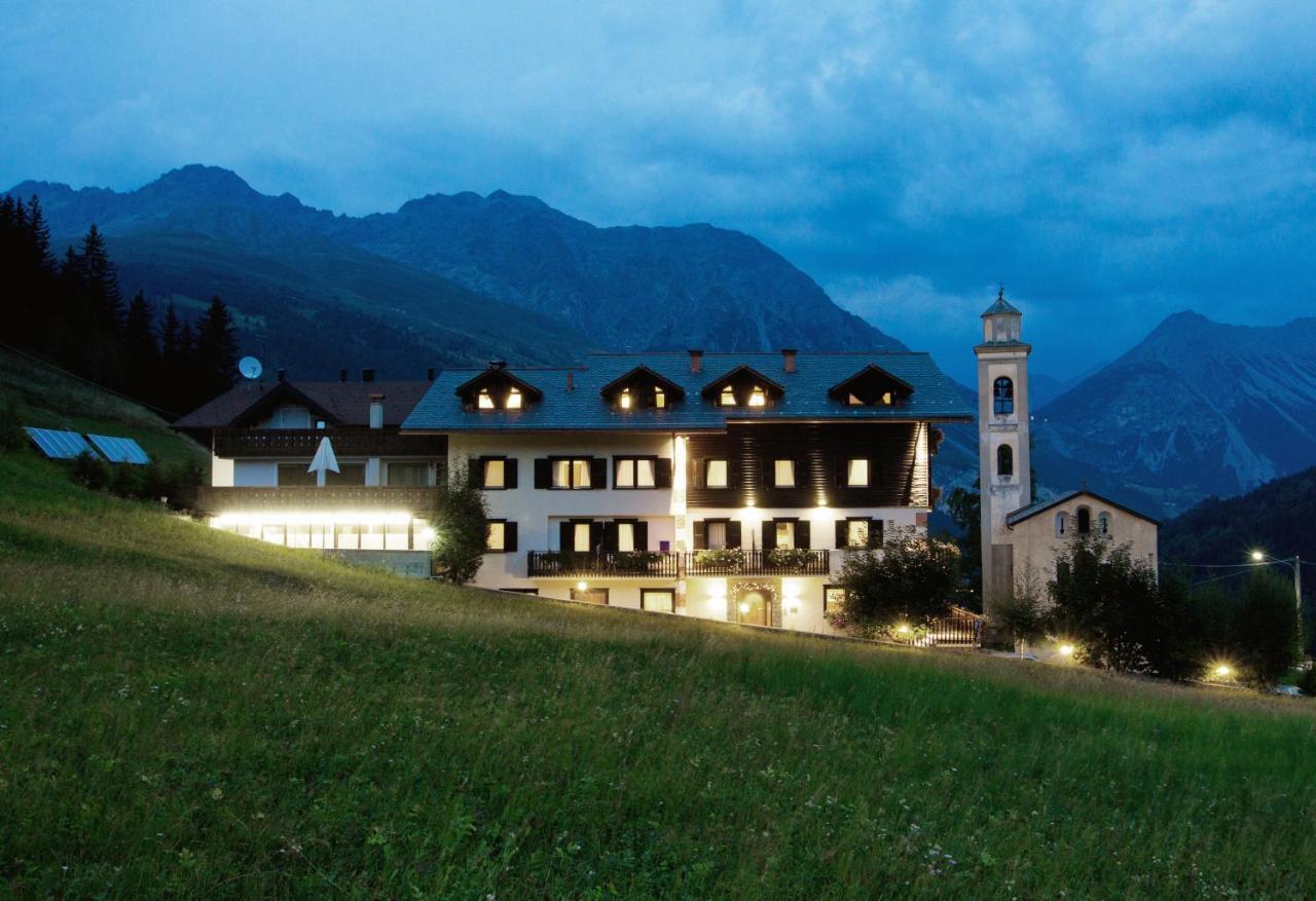 Hotel Cardo Isolaccia Exterior photo